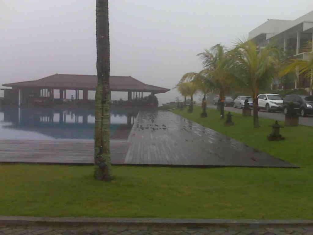 Jimmers Mountain Resort Puncak Exterior foto