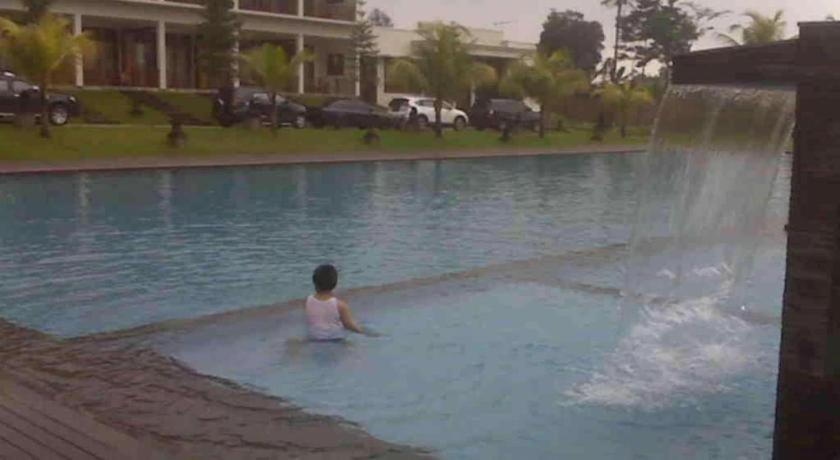 Jimmers Mountain Resort Puncak Exterior foto